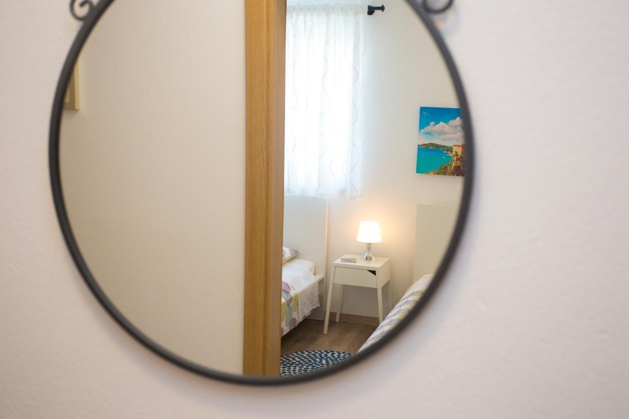Ferienwohnung Apartman Girasol Pula Exterior foto
